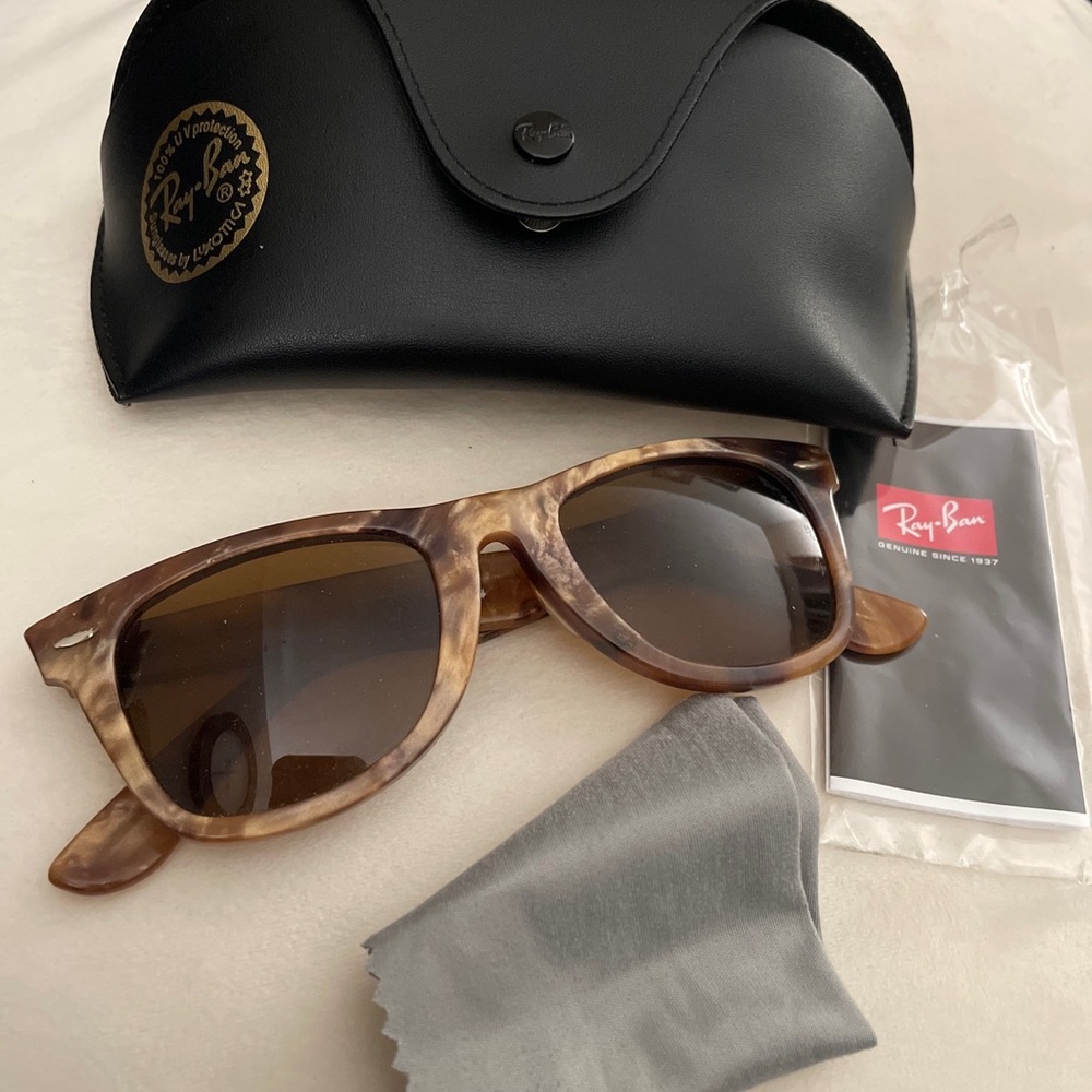 Vntg RayBans Blonde Frost WayFarers EUC Rare Color